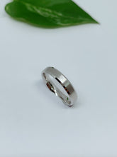 Load image into Gallery viewer, Sterling silver ring
