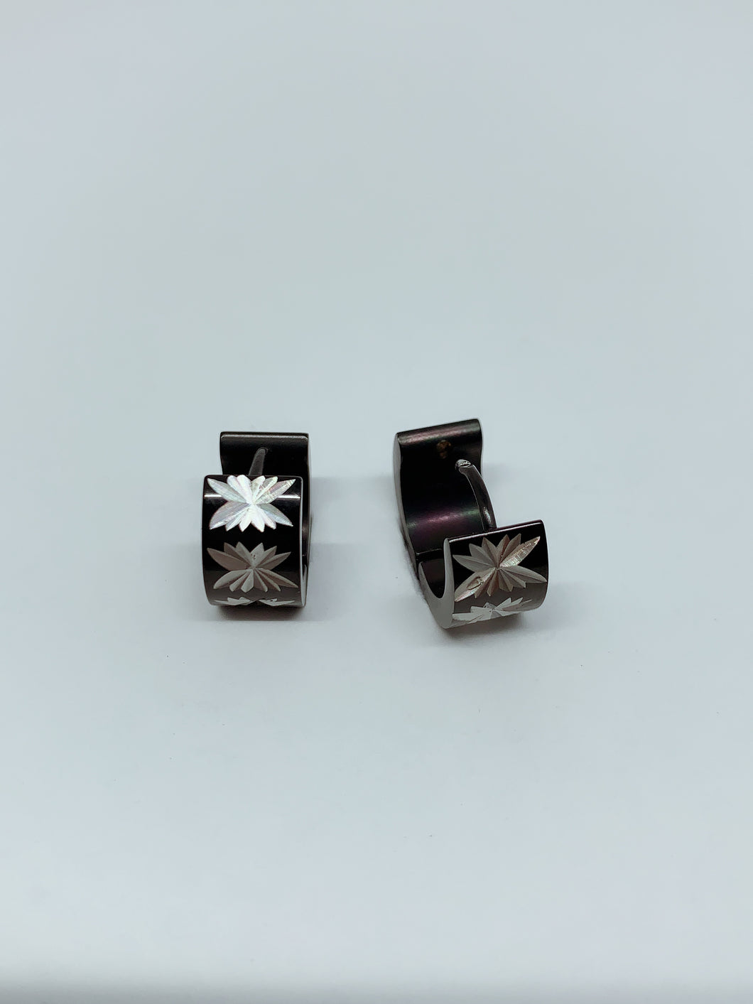 Stainless steel hinge earring