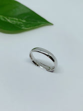 Load image into Gallery viewer, Sterling silver ring
