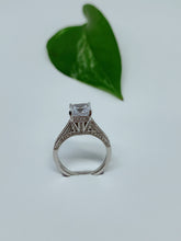 Load image into Gallery viewer, Sterling silver ring
