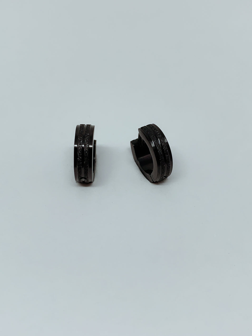 Stainless steel hinge earring