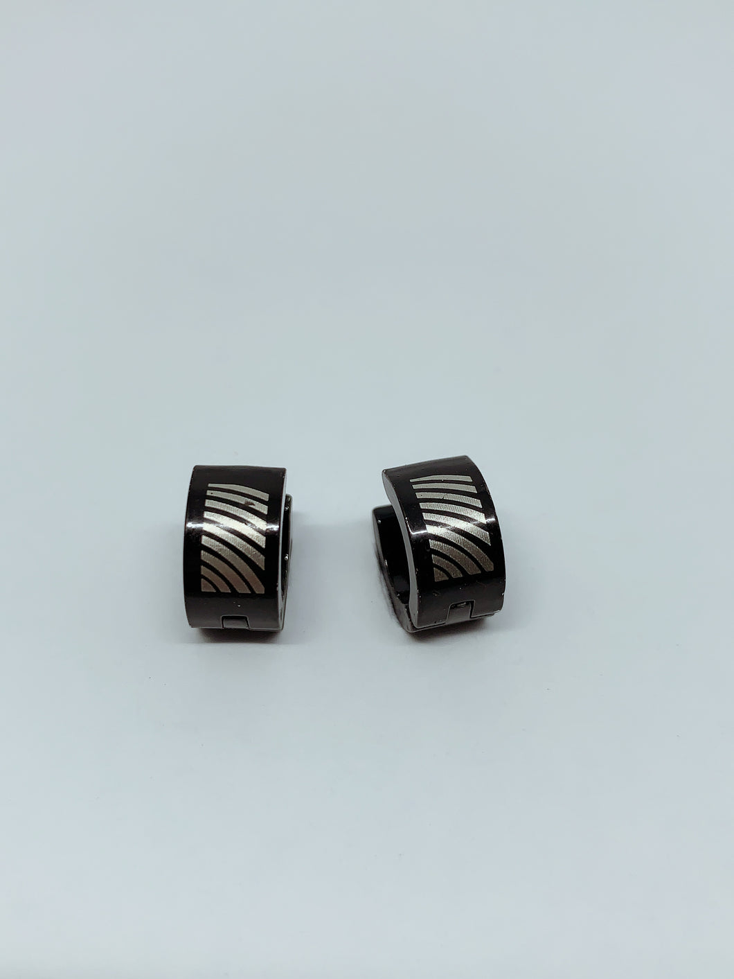 Stainless steel hinge earring