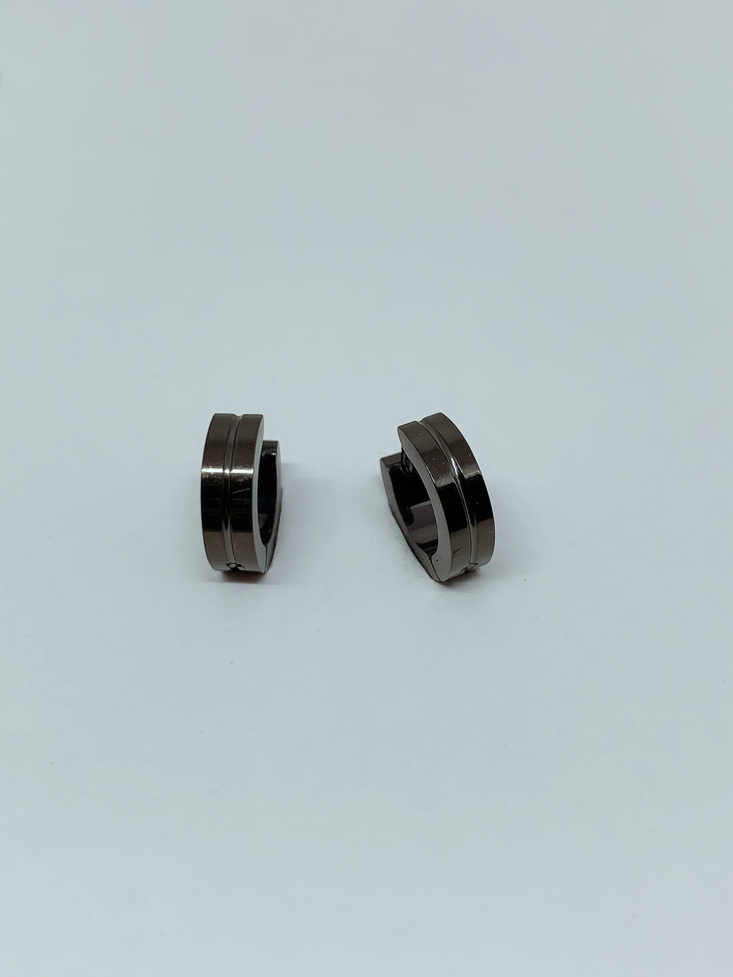 Stainless steel hinge earring