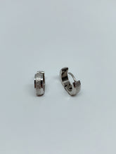 Load image into Gallery viewer, Stainless steel hinge earring
