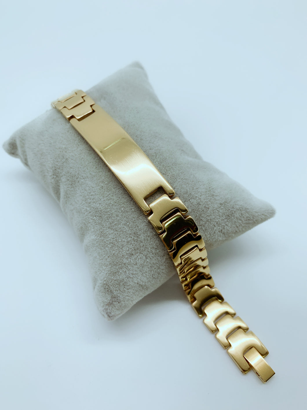 Gold plated stainless steel bracelet