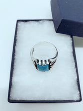 Load image into Gallery viewer, Sterling silver men’s ring
