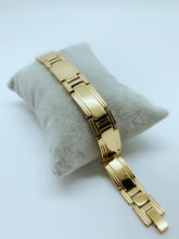 Load image into Gallery viewer, Gold plated stainless steel bracelet
