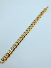 Load image into Gallery viewer, Gold plated stainless steel bracelet
