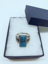 Load image into Gallery viewer, Sterling silver men’s ring
