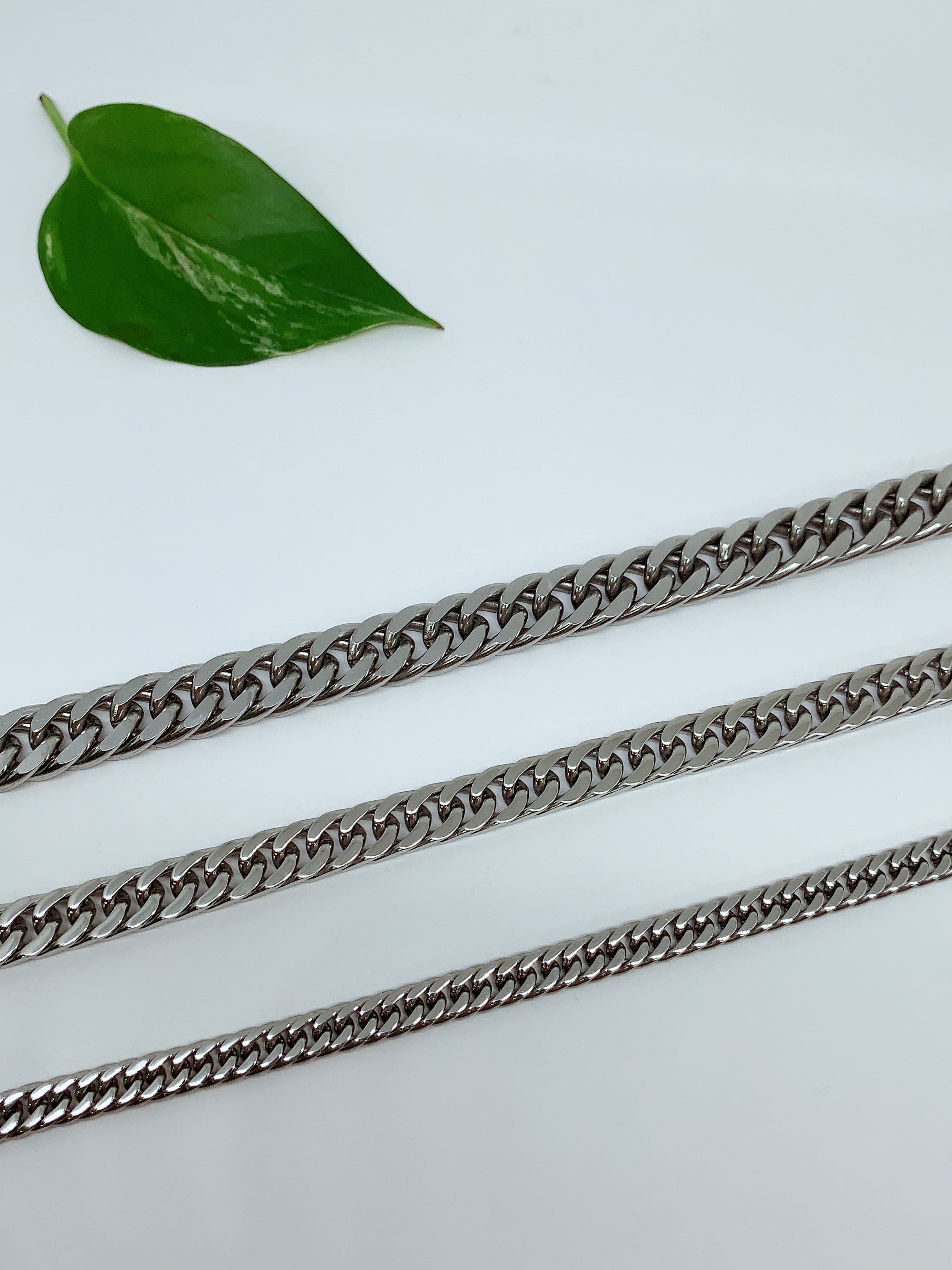 Stainless steel chain