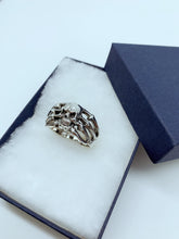 Load image into Gallery viewer, Sterling silver men’s ring
