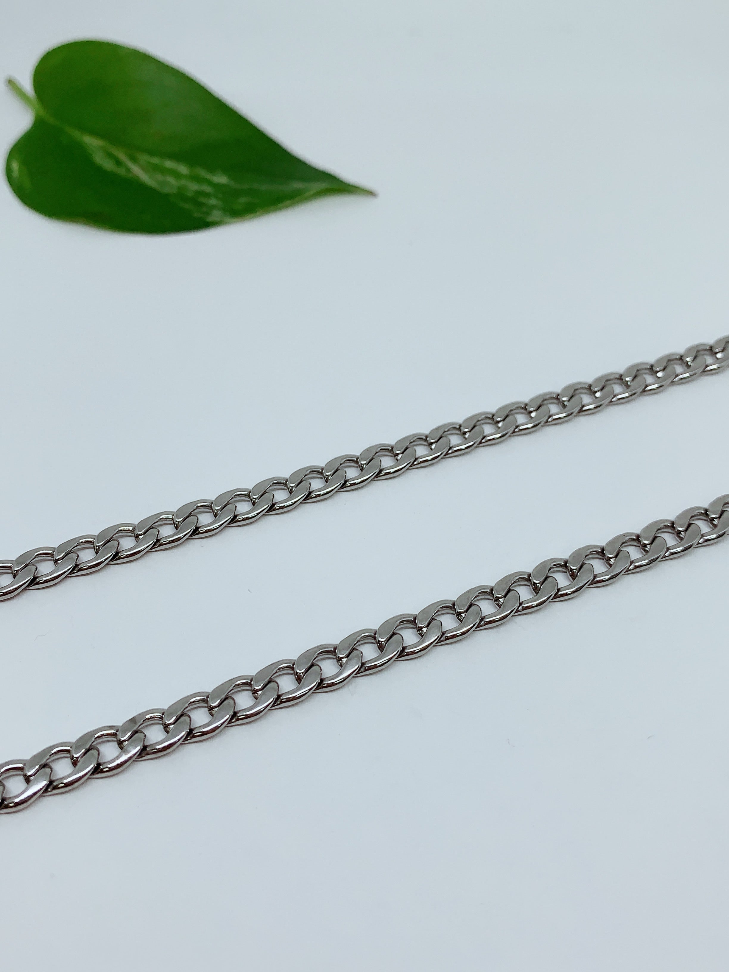 Stainless steel chain