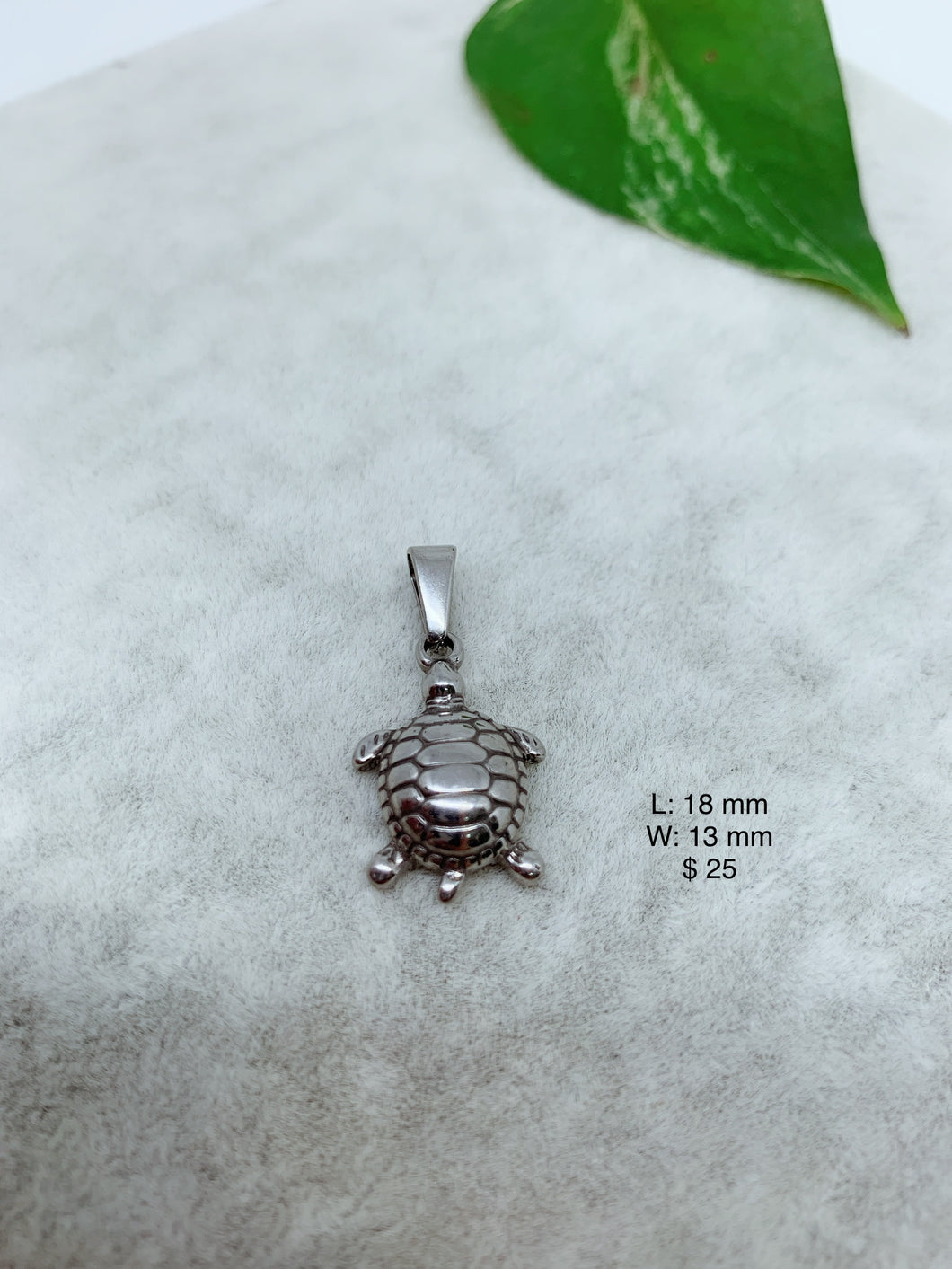 Turtle stainless steel pendant