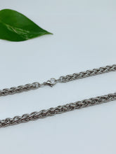 Load image into Gallery viewer, Stainless steel chain
