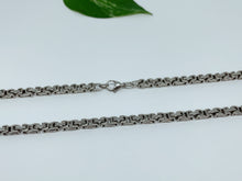 Load image into Gallery viewer, Stainless steel chain
