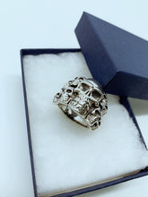 Load image into Gallery viewer, Sterling silver men’s ring
