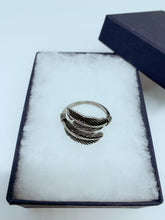 Load image into Gallery viewer, Stainless steel ring
