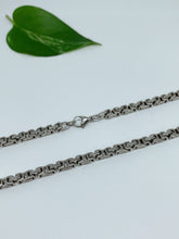 Load image into Gallery viewer, Stainless steel chain
