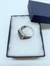 Load image into Gallery viewer, Sterling silver men’s ring
