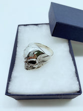 Load image into Gallery viewer, Sterling silver men’s ring
